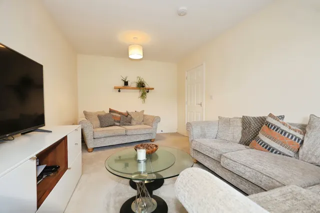 Gibberd Way, Kidderminster, DY10, photo 3