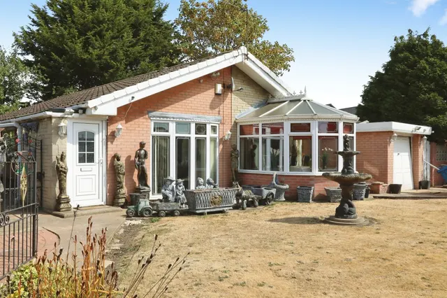 Broadwater Drive, Dunscroft, DN7, photo 2
