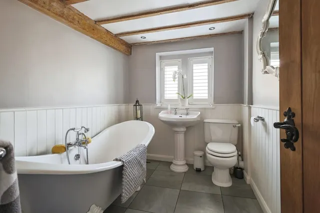 Photo 3 — Wakefield Road, Heyrod, Stalybridge, Greater Manchester, SK15