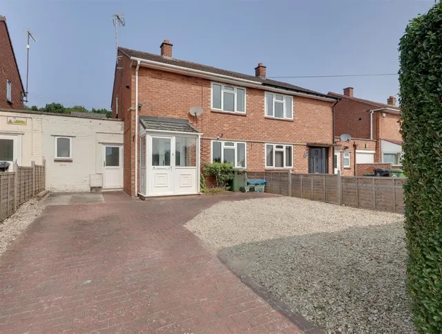Bradfords Close, Newent, GL18, photo 1