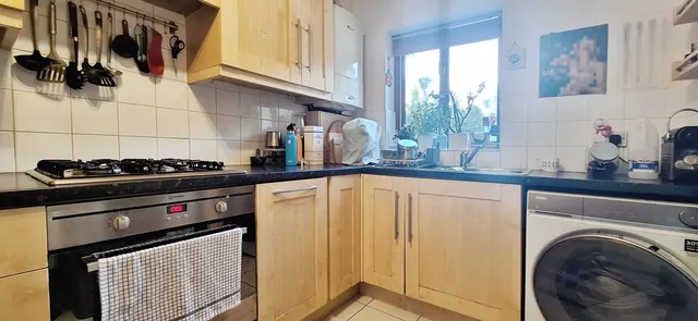 Westview Close, Hanwell, W7, photo 3