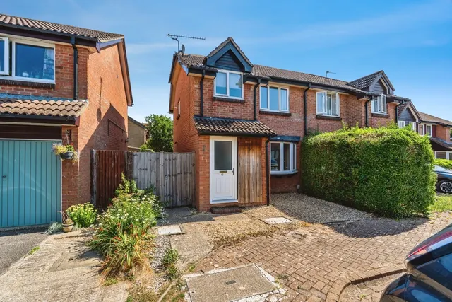Pipers Close, West Totton, SO40, photo 1