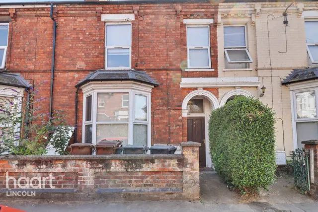 West Parade, Lincoln, LN1, photo 1