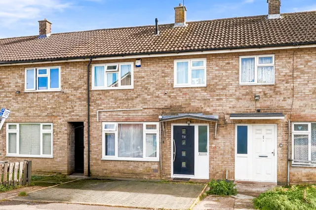 Sycamore Road, Houghton Regis, Dunstable, Dunstable, LU5 5NQ, photo 1