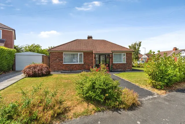 Oakdene Avenue, Heald Green, Cheadle, Greater Manchester, SK8, photo 1