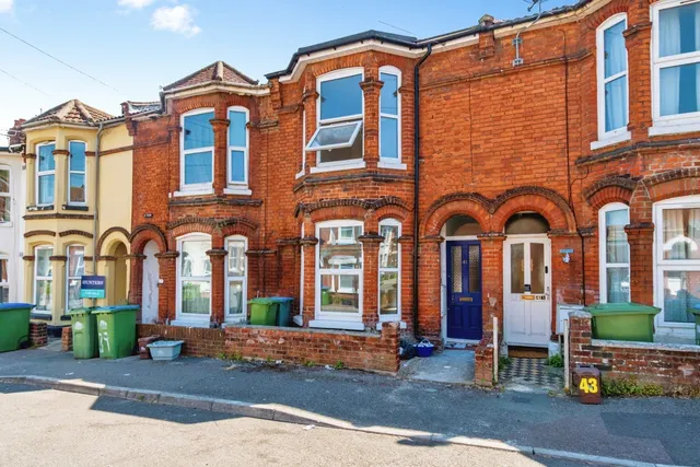 Livingstone Road, Southampton, SO14, photo 1