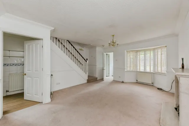 Photo 2 — Bishopton Drive, MACCLESFIELD, Cheshire, SK11
