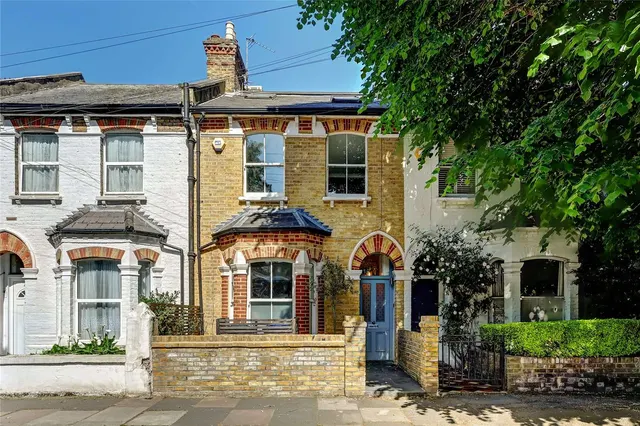 Photo 3 — Beaumont Road, Chiswick, W4 5AP