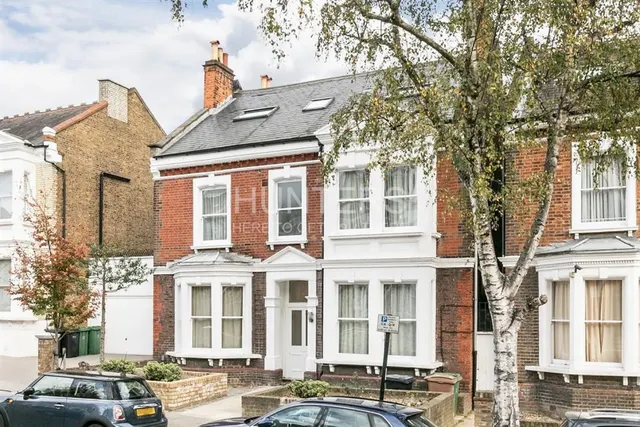 Hilltop Road, London, NW6, photo 2