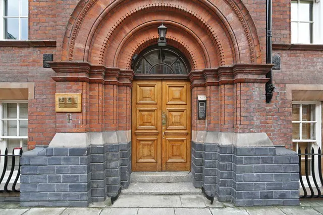Ambrosden Avenue, Westminster, SW1P, photo 1