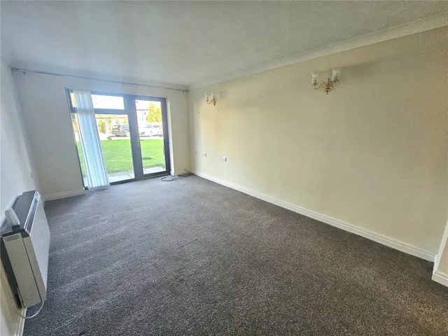 Hesslewell Court, Heswall, CH60, photo 3