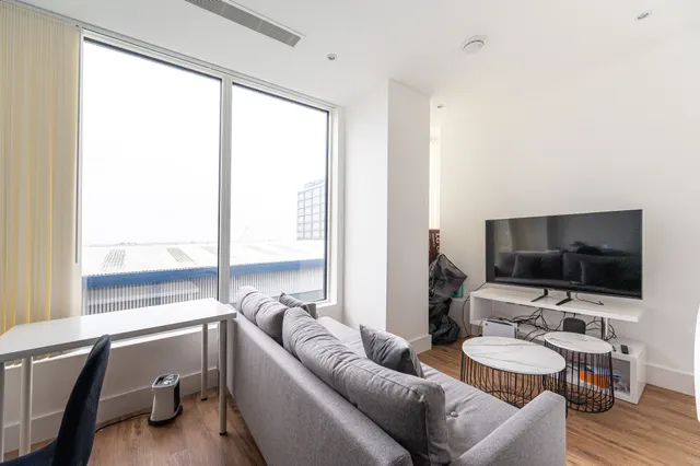 Photo 2 — 240 Westgate House, West Gate, London