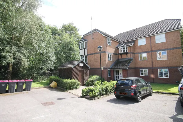 Monroe Close, Salford, M6, photo 1