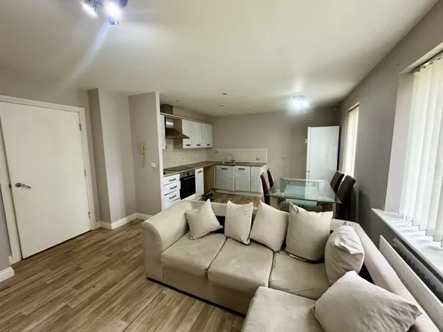 Photo 2 — Ash Court, LEEDS