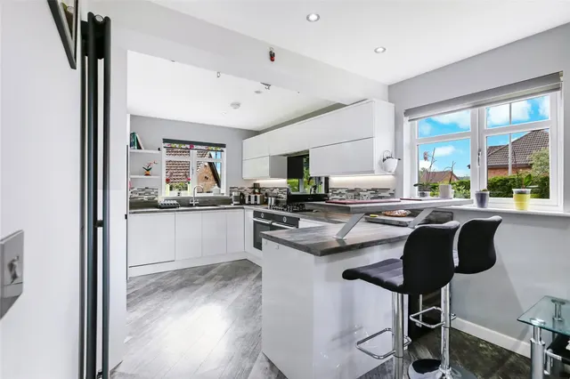 Photo 3 — Fairlie, Stewartfield, East Kilbride, South Lanarkshire, G74