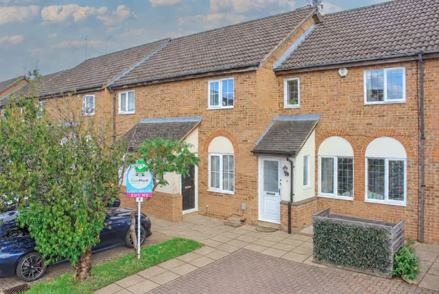 St. Georges Close, Leighton Buzzard, LU7, photo 1