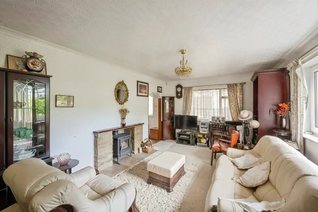 Holly Bush Drive, Thurnscoe, S63, photo 2