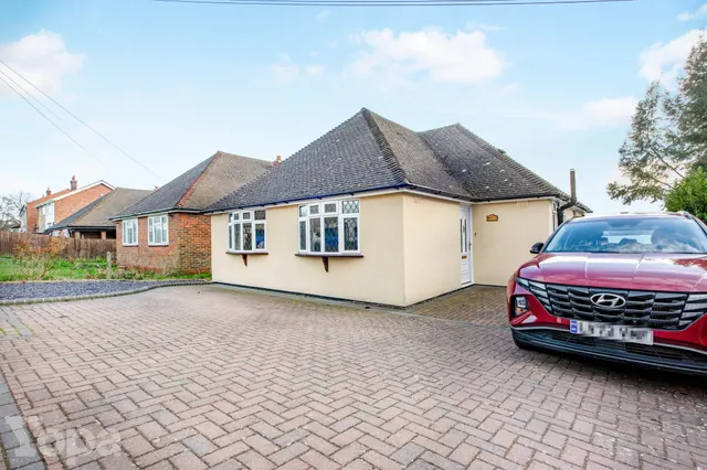 Mounts Road, Greenhithe, DA9, photo 2
