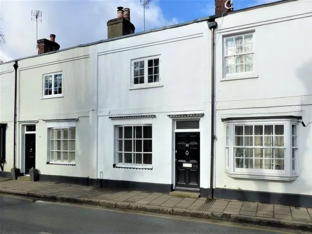 West Street, Marlow SL7 2BP, photo 1