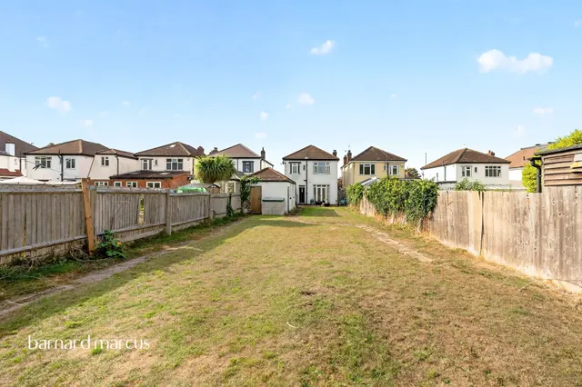 Kingston Road, Epsom, KT19, photo 2