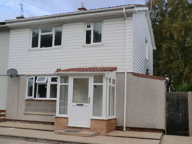 Charter Avenue, Canley, photo 1