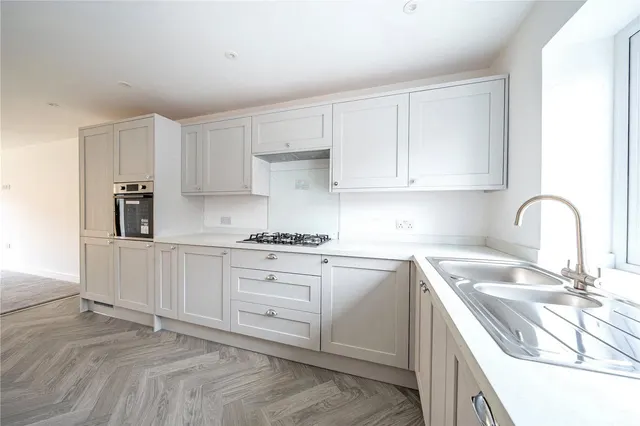 Belle Vue Street, Batley, WF17, photo 2