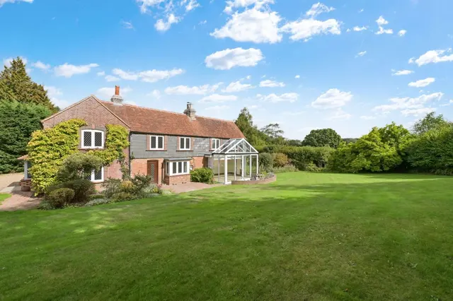 Broomstick Lane, Buckland Common, HP23, photo 3