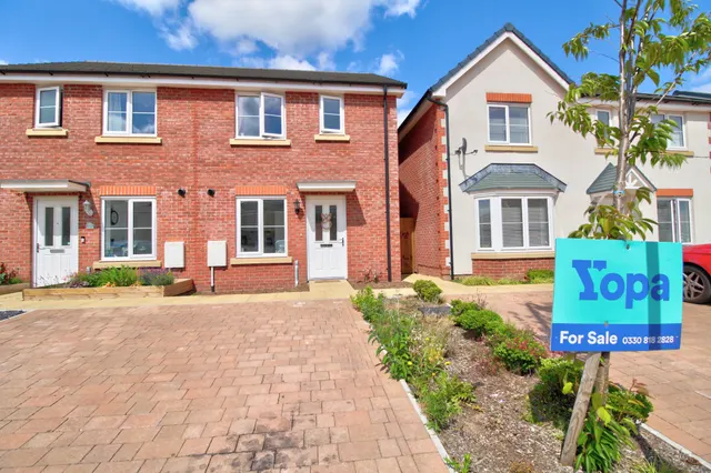 Brabazon Road, Newport, NP10, photo 1