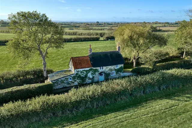 Terrace Lane, Stour Provost, photo 1