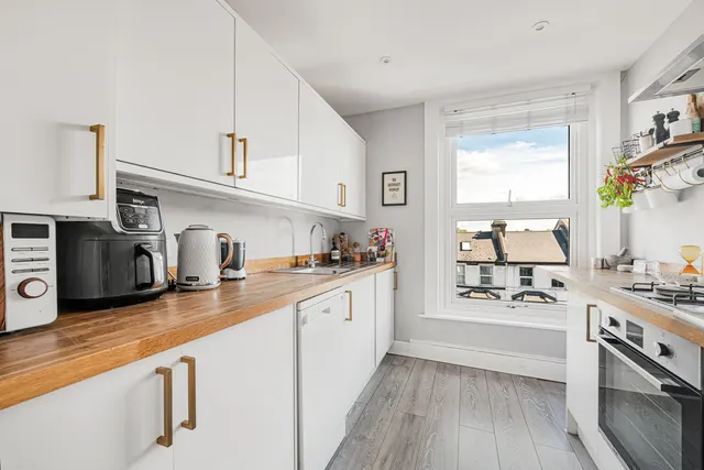 Portland Road, London, SE25, photo 3