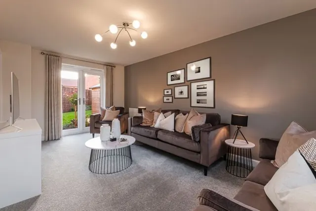 Loxley Road, Poppy Fields, ST14, photo 1