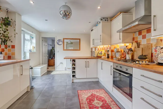 Lane End Road, High Wycombe, HP12, photo 2