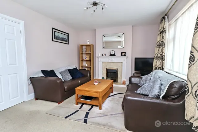 Springfield Road, Attleborough, CV11, photo 2