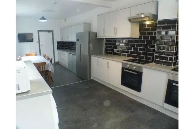 Ladybarn Lane, Manchester, M14, photo 2