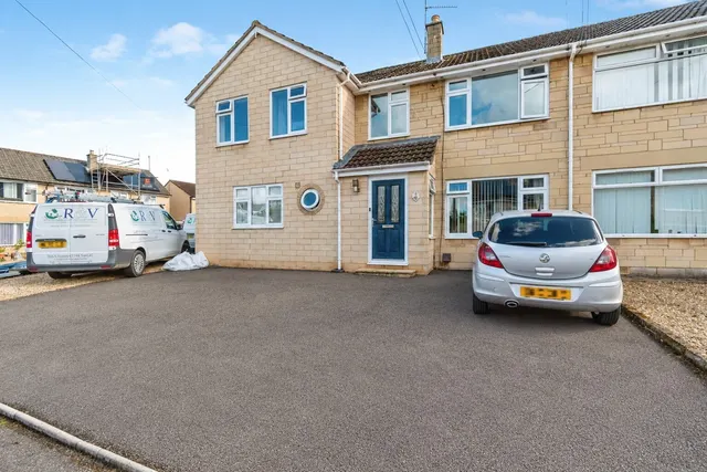 Westbrook Close, Chippenham, photo 1