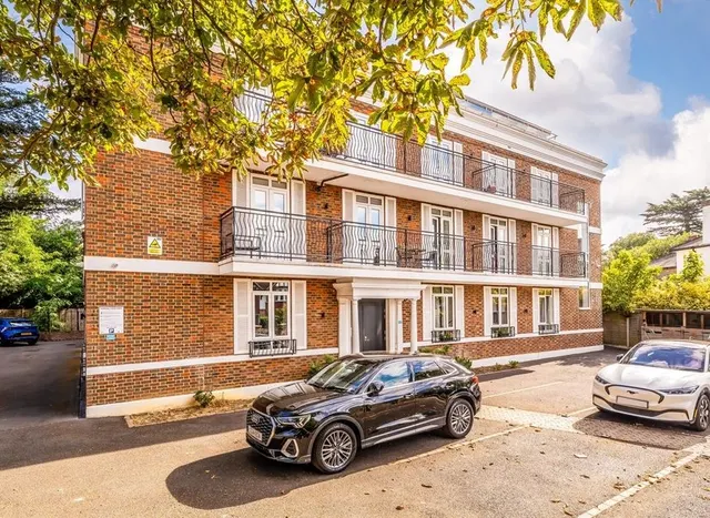 The Grove, Isleworth, TW7, photo 1