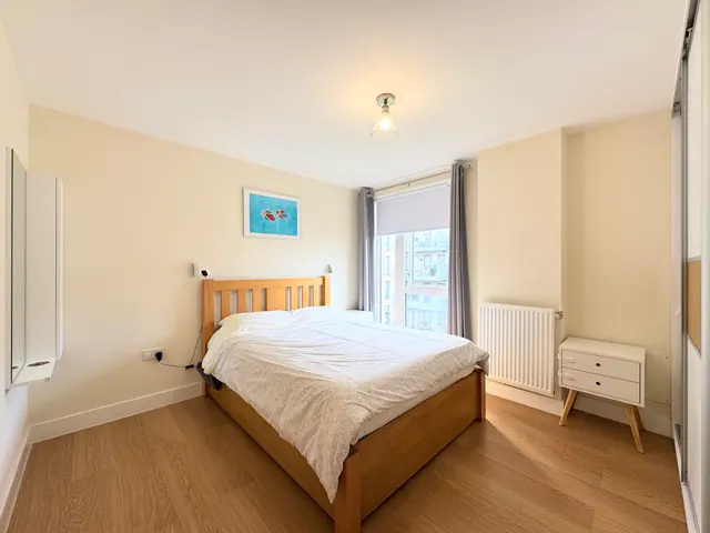 Charcot Road, Hitherwood Court, NW9, photo 3