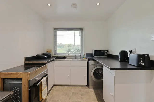 Ormond Road, Jordanthorpe, S8, photo 2