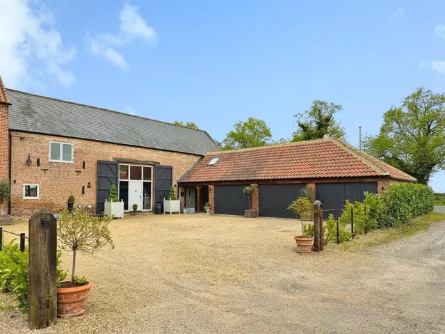 North Road, Torworth, photo 1