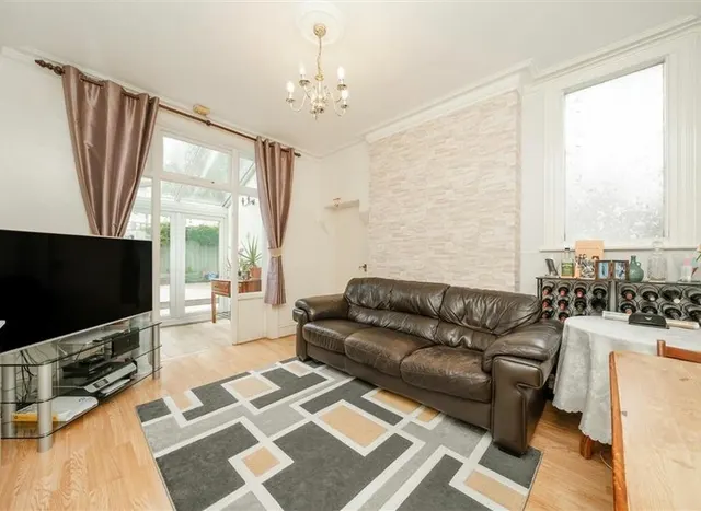 Photo 2 — Linacre Road, Willesden, NW2