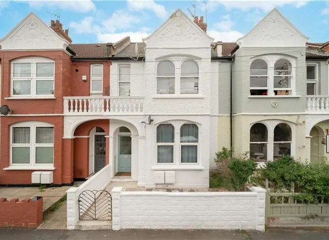 Linacre Road, Willesden, NW2, photo 1