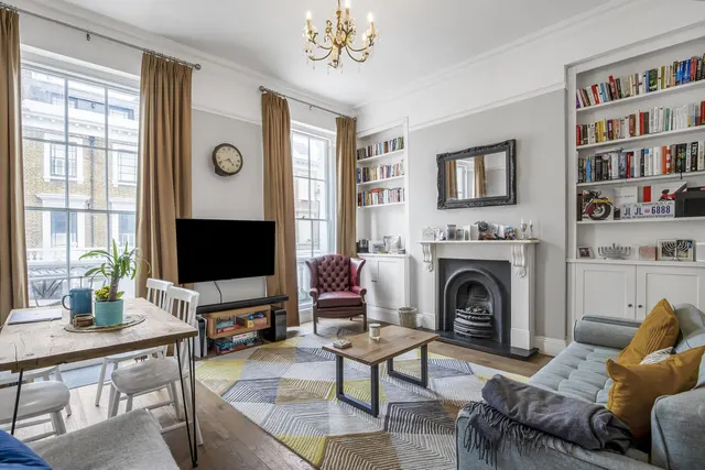 Photo 2 — Warwick Way Pimlico, London SW1V 4JD