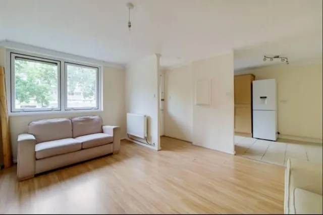 Photo 2 — Justin Close, Brentford, TW8 8QA