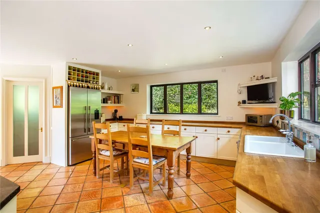 Photo 3 — Christmas Lane, Farnham Common, Buckinghamshire, SL2 3JE