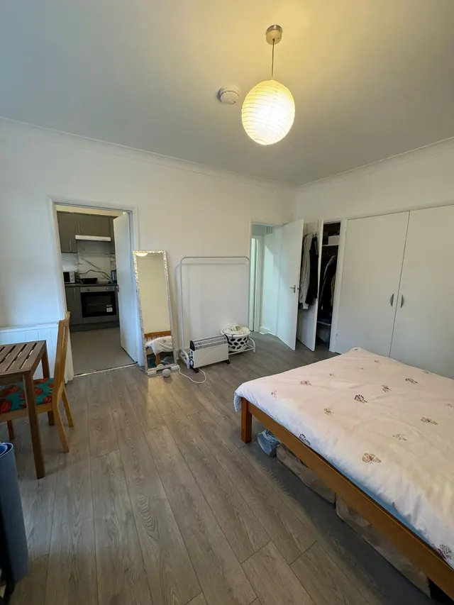 Photo 3 — Flat 3, 38 Haslemere Road, London, London, N8 9RB