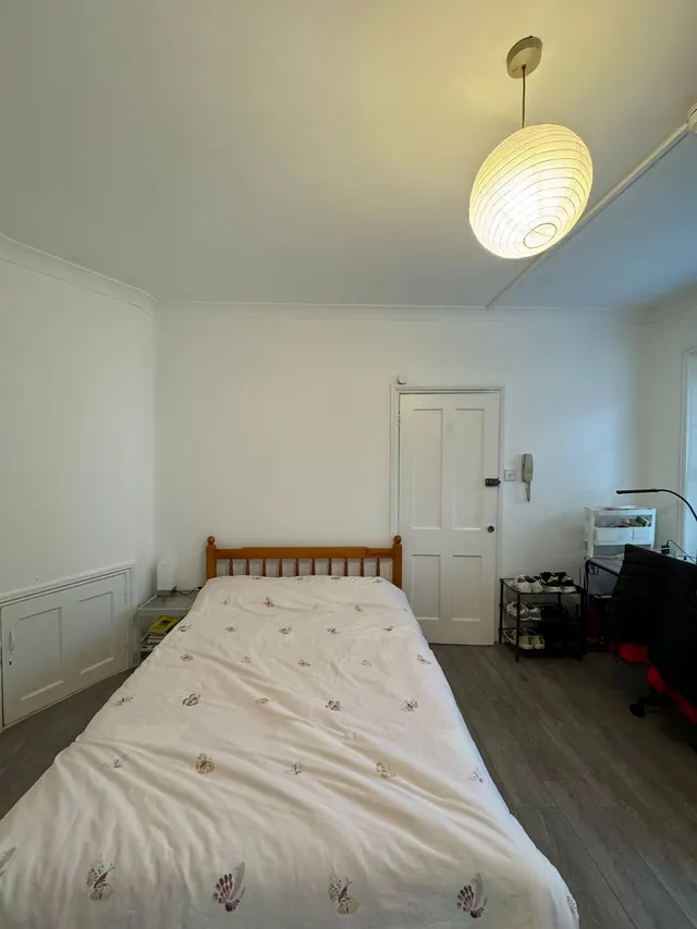 Photo 2 — Flat 3, 38 Haslemere Road, London, London, N8 9RB