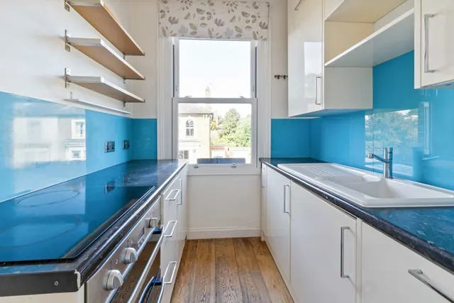 Woodlands Road, TW7, photo 3