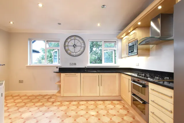 Wickham Road, Beckenham, BR3, photo 2