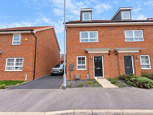 Brutus Court, North Hykeham, LN6, photo 1