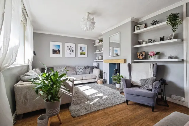 Photo 3 — South Crescent, Manchester, Greater Manchester, M11